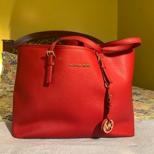 Michael Kors Large Jet Set Travel Tote